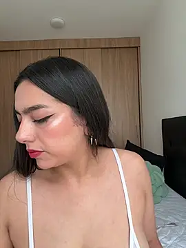 Nicollemays online show from 04-09-26, 06:02