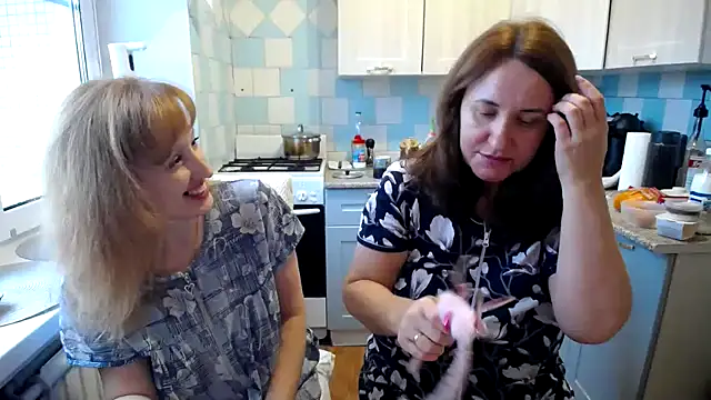 Snapshot of DonnaMagdalena chatting on 12-05-24, 08:00 DonnaMagdalena online show from 12-05-24, 08:00