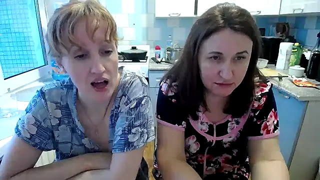 Snapshot of DonnaMagdalena chatting on 01-10-25, 01:09 DonnaMagdalena online show from 01-10-25, 01:09