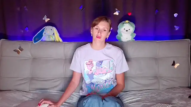 Snapshot of intolerable_girl chatting on 09-12-25, 08:03 intolerable girl online show from 09-12-25, 08:03