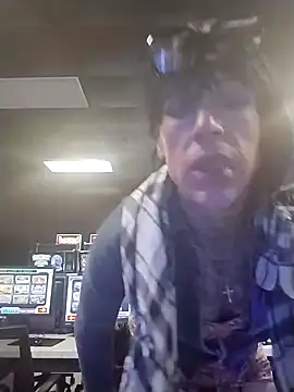 Snapshot of Oliveblackmen chatting on 02-03-25, 02:34 Oliveblackmen online show from 02-03-25, 02:34