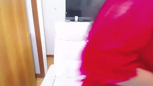 Yunhot  online show from 10-12-25, 05:39