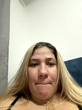 Snapshot of Celestedubois chatting on 10-14-25, 11:38 Celestedubois online show from 10-14-25, 11:38