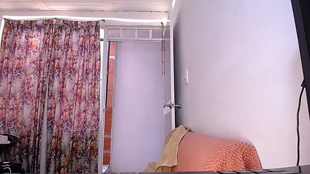 yselahot online show from 09-17-25, 02:41