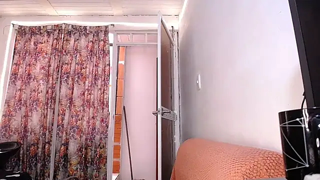 yselahot online show from 09-25-25, 04:43