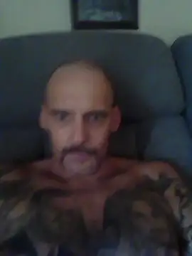 ClydeCan409 online show from 04-01-26, 02:58
