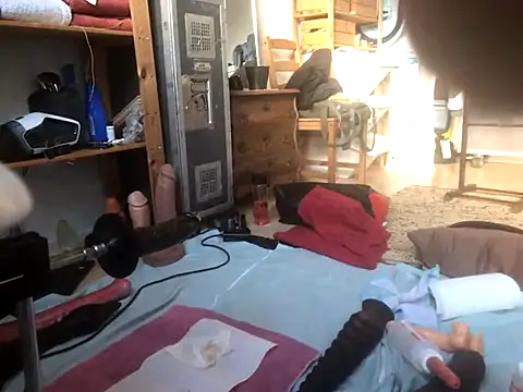 natjuk online show from 09-27-25, 03:17