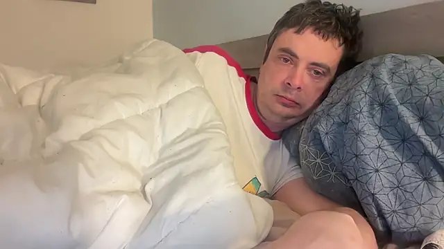 freddy0222222 online show from 04-02-26, 12:30