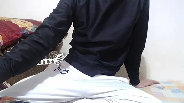 Alexdelarge323 online show from 04-09-26, 02:44