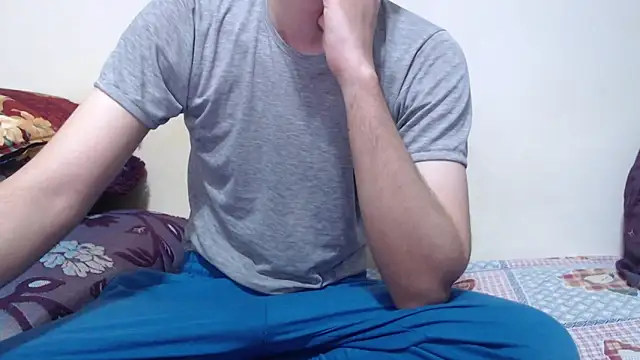 Snapshot of Alexdelarge323 chatting on 05-12-26, 02:25 Alexdelarge323 online show from 05-12-26, 02:25