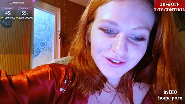 Snapshot of Cassie_Wild chatting on 09-21-25, 12:51 Cassie Wild online show from 09-21-25, 12:51