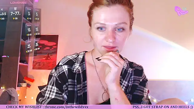 Snapshot of Cassie_Wild chatting on 04-02-26, 01:31 Cassie Wild online show from 04-02-26, 01:31