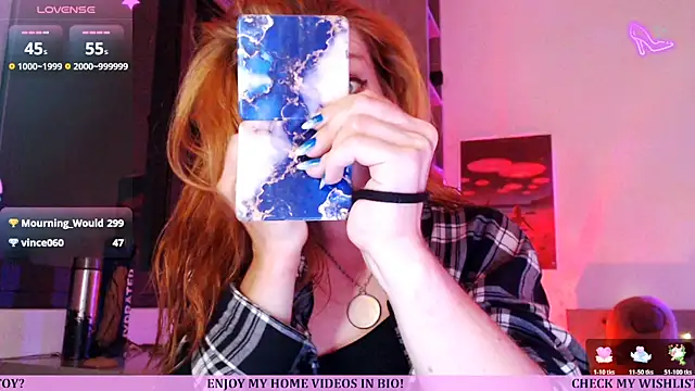 Snapshot of Cassie_Wild chatting on 04-06-26, 12:39 Cassie Wild online show from 04-06-26, 12:39