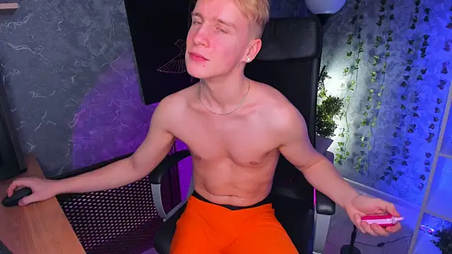 Snapshot of AlexxSweet chatting on 12-07-24, 10:56 AlexxSweet online show from 12-07-24, 10:56