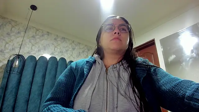 nalalye cruzz  online show from 10-15-25, 03:17