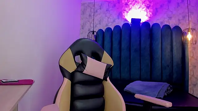 nalalye cruzz  online show from 11-19-25, 03:50