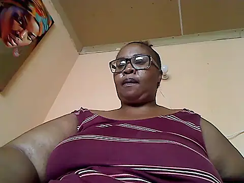 Snapshot of ZOQULUx chatting on 01-10-25, 07:46 ZOQULUx online show from 01-10-25, 07:46
