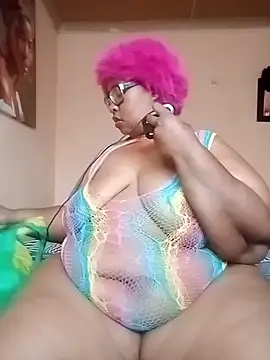 Snapshot of ZOQULUx chatting on 11-28-25, 08:28 ZOQULUx online show from 11-28-25, 08:28