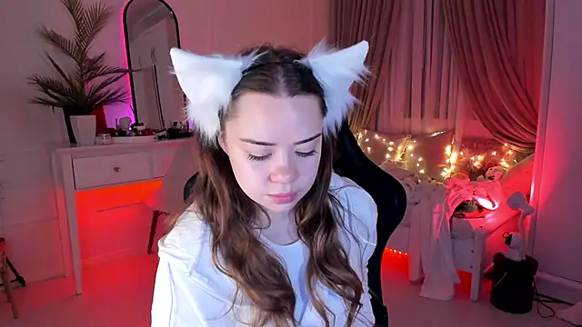 VixenMia online show from 02-15-25, 03:42