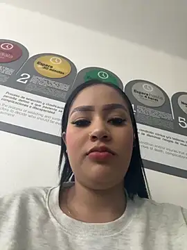 Luisa Fernandaa online show from 09-24-25, 01:09