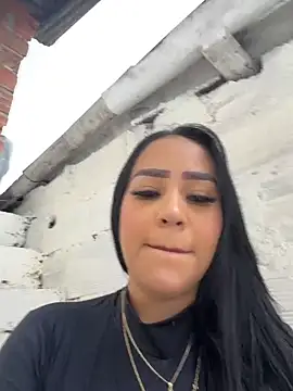 Snapshot of Luisa_Fernandaa chatting on 04-25-26, 08:50 Luisa Fernandaa online show from 04-25-26, 08:50