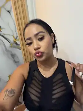 Snapshot of Luisa_Fernandaa chatting on 05-21-26, 11:23 Luisa Fernandaa online show from 05-21-26, 11:23