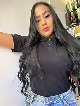 Snapshot of Luisa_Fernandaa chatting on 05-27-26, 08:06 Luisa Fernandaa online show from 05-27-26, 08:06