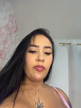 Snapshot of Luisa_Fernandaa chatting on 06-13-26, 03:04 Luisa Fernandaa online show from 06-13-26, 03:04