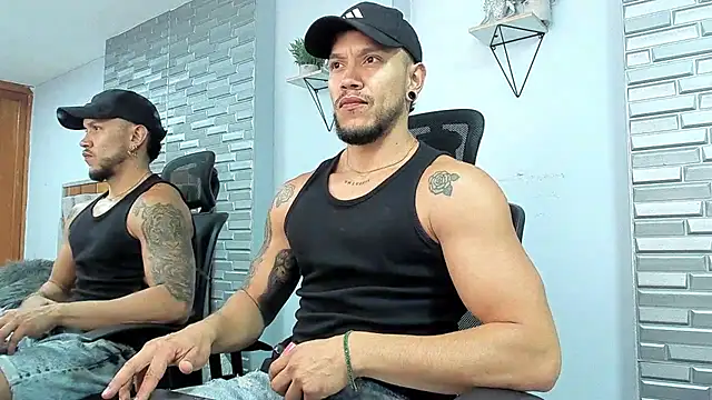 ARON TAYLER01 online show from 01-21-25, 04:48