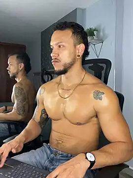 ARON TAYLER01 online show from 02-11-25, 12:48