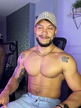 ARON TAYLER01 online show from 09-27-25, 10:31