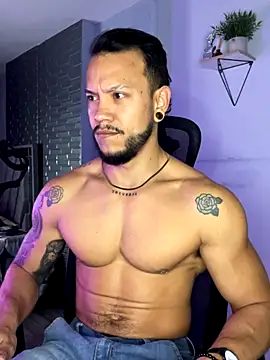 ARON TAYLER01 online show from 10-23-25, 10:25