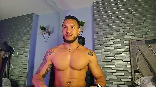 ARON TAYLER01 online show from 02-18-26, 10:33