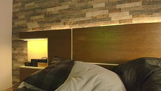 Snapshot of alicewilloww chatting on 01-08-26, 11:07 alicewilloww online show from 01-08-26, 11:07