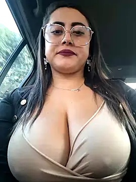 Snapshot of Oryk___ chatting on 02-12-25, 09:01 Oryk online show from 02-12-25, 09:01