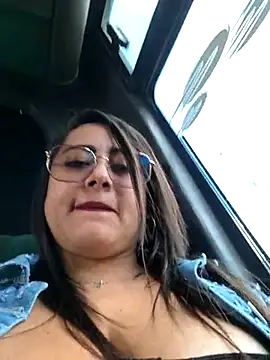 Snapshot of Oryk___ chatting on 02-17-25, 05:32 Oryk online show from 02-17-25, 05:32