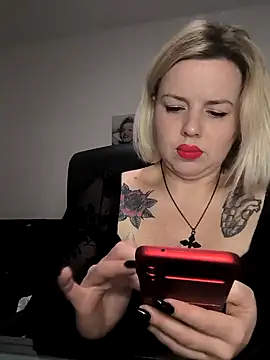 Ladykaos online show from 01-14-26, 04:23