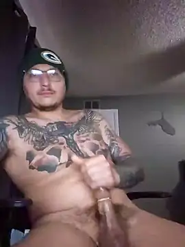 Snapshot of MrBiggBallz chatting on 01-18-25, 02:02 MrBiggBallz online show from 01-18-25, 02:02