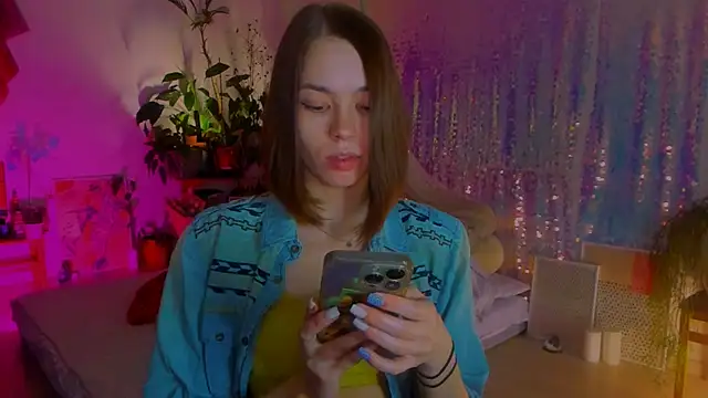 poli   online show from 01-31-25, 02:39