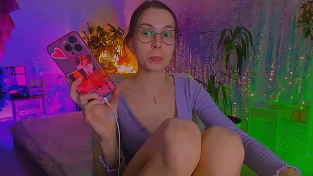 poli   online show from 03-06-26, 05:42