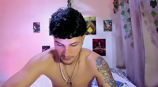 Snapshot of Nekoboy01 chatting on 12-28-24, 12:57 Nekoboy01 online show from 12-28-24, 12:57