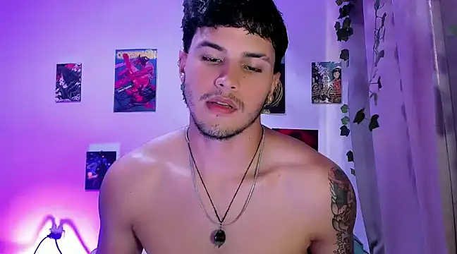 Snapshot of Nekoboy01 chatting on 12-28-24, 06:29 Nekoboy01 online show from 12-28-24, 06:29