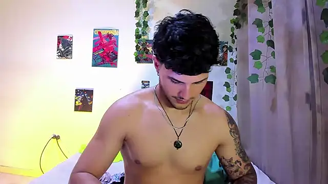 Snapshot of Nekoboy01 chatting on 12-31-24, 12:00 Nekoboy01 online show from 12-31-24, 12:00