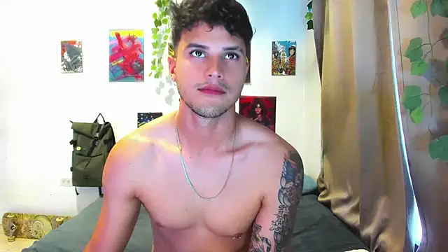 Snapshot of Nekoboy01 chatting on 09-24-25, 10:02 Nekoboy01 online show from 09-24-25, 10:02