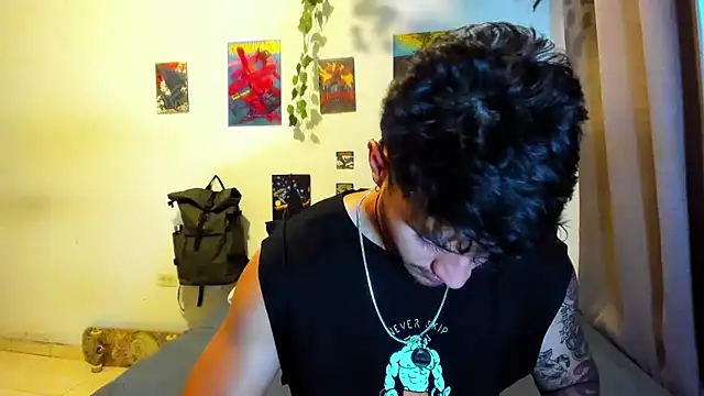 Snapshot of Nekoboy01 chatting on 10-22-25, 09:58 Nekoboy01 online show from 10-22-25, 09:58