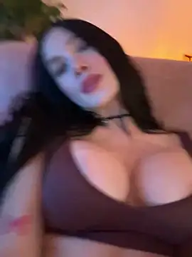 Snapshot of Im_Valentina chatting on 02-01-25, 01:34 Im Valentina online show from 02-01-25, 01:34