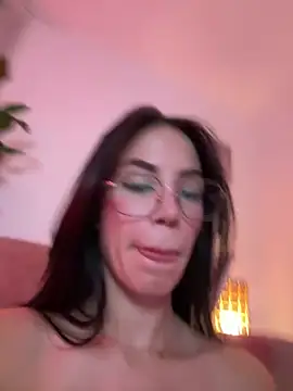 Snapshot of Im_Valentina chatting on 02-26-25, 12:49 Im Valentina online show from 02-26-25, 12:49