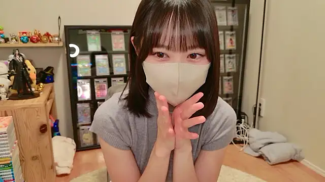 Snapshot of HIKARI_x0 chatting on 10-21-25, 02:18 HIKARI x0 online show from 10-21-25, 02:18