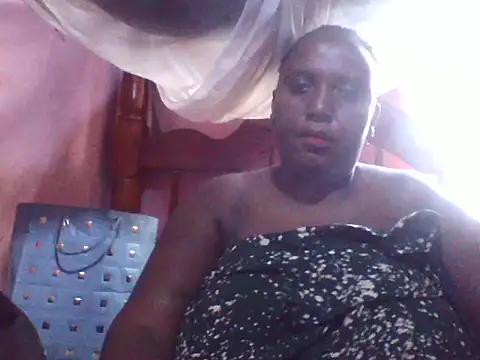 Snapshot of big_clits chatting on 07-10-26, 10:18 big clits online show from 07-10-26, 10:18