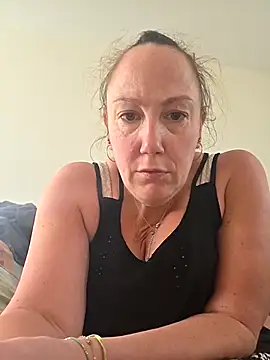 Wisie Cutie online show from 04-06-26, 10:27